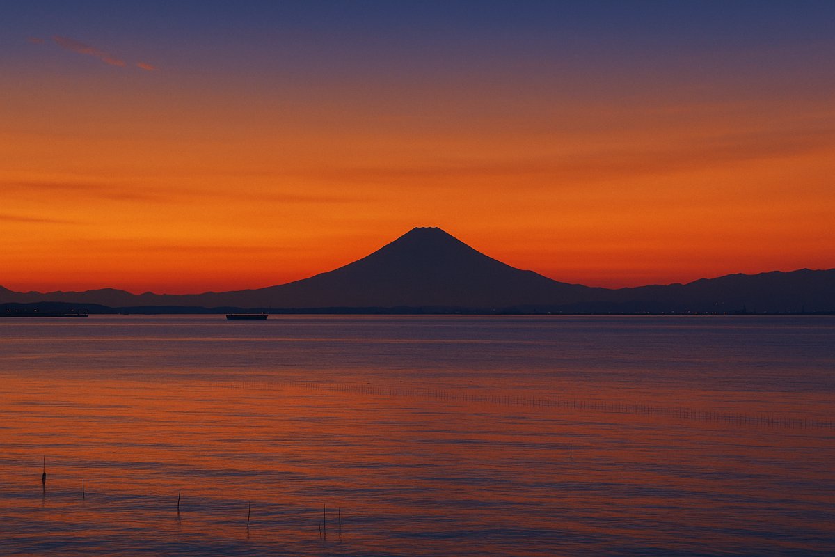 木更津中の島大橋から富士山